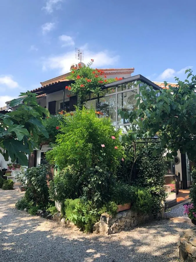 Casa de huéspuedes para 4 personas, con piscina y jardín, Familias con niños - 1