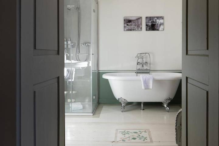 Hôtel pour 4 personnes, avec jacuzzi et sauna ainsi que jardin et piscine, animaux acceptés dans Saint Luc - 3
