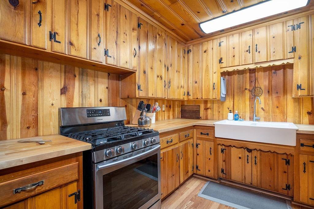 Hillside Hideaway in Greer, Apache County