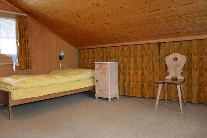 Ganze Wohnung, Marmotte, Chalet Appartement/Fewo, Dusche, Wc 4-Bettwohnung in Lauenen b. Gstaad, Lauenen
