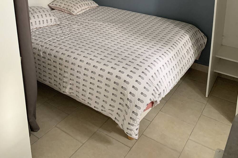 Petite maison de vacances de 30m2 pouvant accueillir jusqu’à 2 adultes 2 enfants in Palavas-les-Flots, Côte d'Améthyste