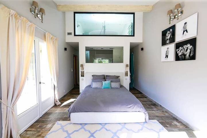 Villa pour 11 personnes, avec Terrasse ainsi que Jardin et Sauna à Le Castellet - 2