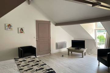 Cottage pour 3 personnes, avec piscine et jardin à Romeries