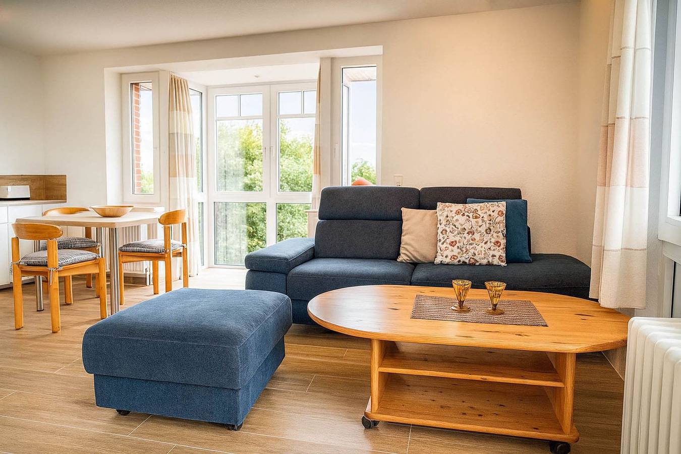 Ganze Wohnung, Ferienwohnung Boje 21 in Schillig mit Balkon und kurzer Entfernung zum Strand in Schillig Strand, Wangerland