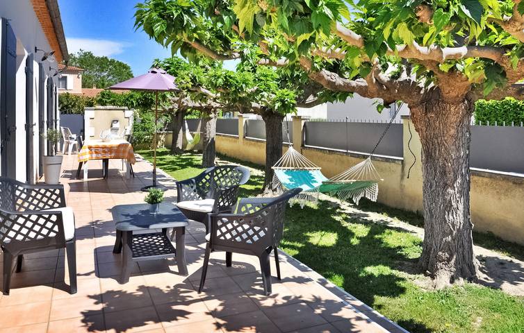 Location de vacances pour 8 personnes, avec piscine et terrasse à Rognonas - 3