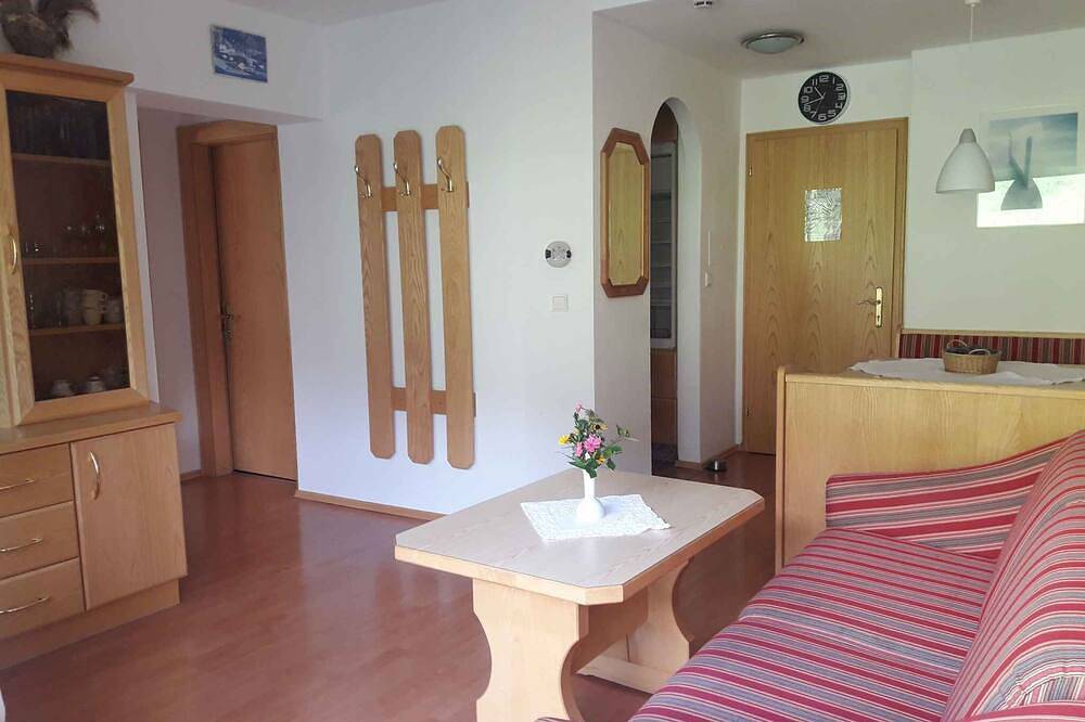 Ganze Wohnung, Studio mit Balkon und Hallenbad in Auffach, Wildschönau