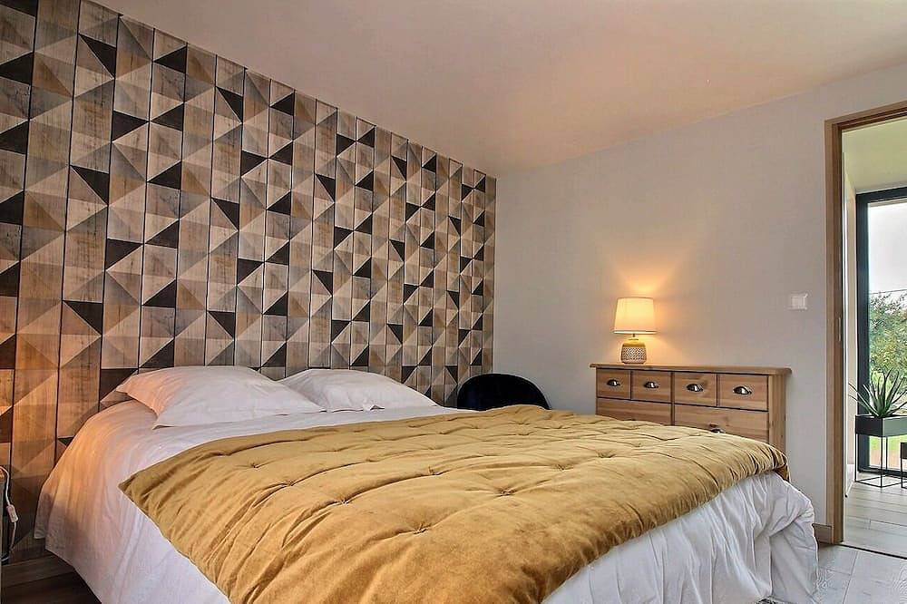 New house June 2019: View of the port of Perros-Guirec, beach 300 m in Louannec, Pink Granite Coast