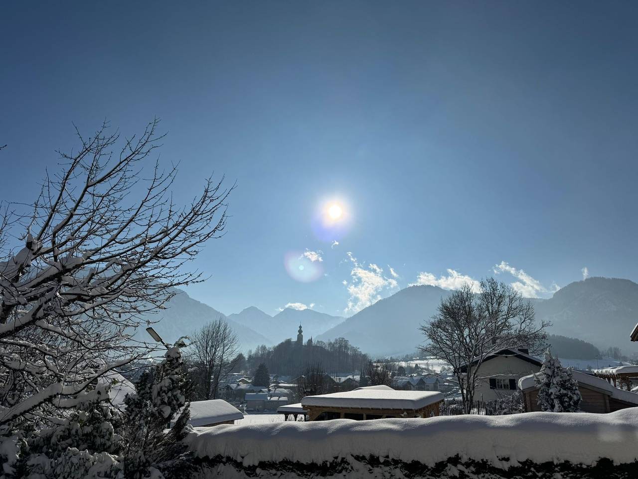 Ganze Ferienwohnung, Ferienwohnung Burghartswieser inkl. Chiemgaukarte - Ferienwohnung 70qm, Balkon, Carport, Küche, 2 Schlafzimmer u. Wohnzimmer, 4 Pers in Ruhpolding, Bayerische Alpen