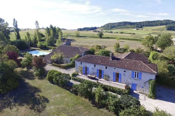 Gîte pour 9 personnes à Bourlens