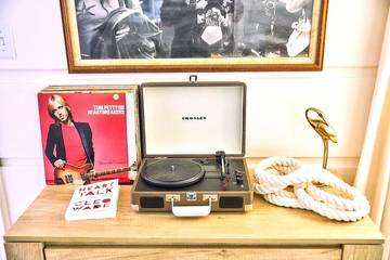 Vacation House for 9 Guests in Lake Arrowhead, San Bernardino County, Picture 3