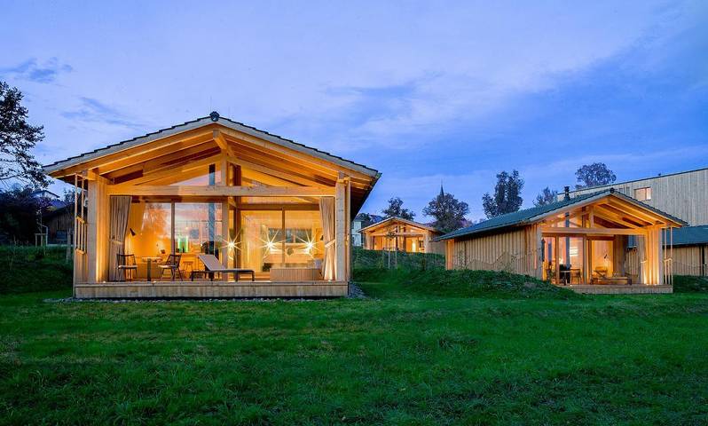 Hotel für 2 Personen, mit Balkon/Terrasse und Balkon sowie Whirlpool und Terrasse in Neuschönau