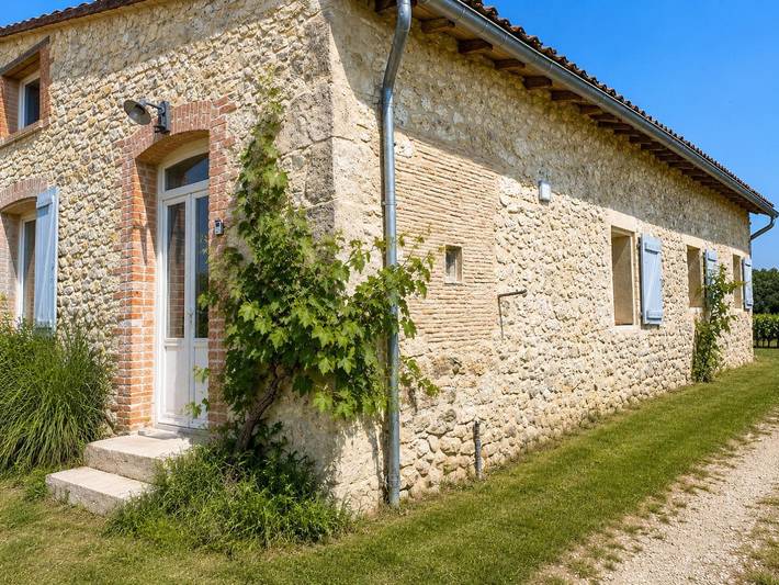 Gîte pour 4 personnes, avec jardin et terrasse