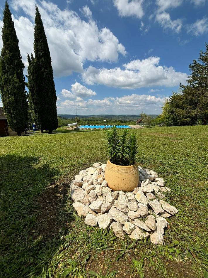 Chambre d’hôte pour 2 personnes, avec jardin et piscine dans le Lot - 2