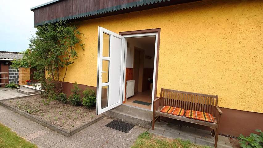 Ferienhaus für 2 Personen, mit Garten in Sassnitz