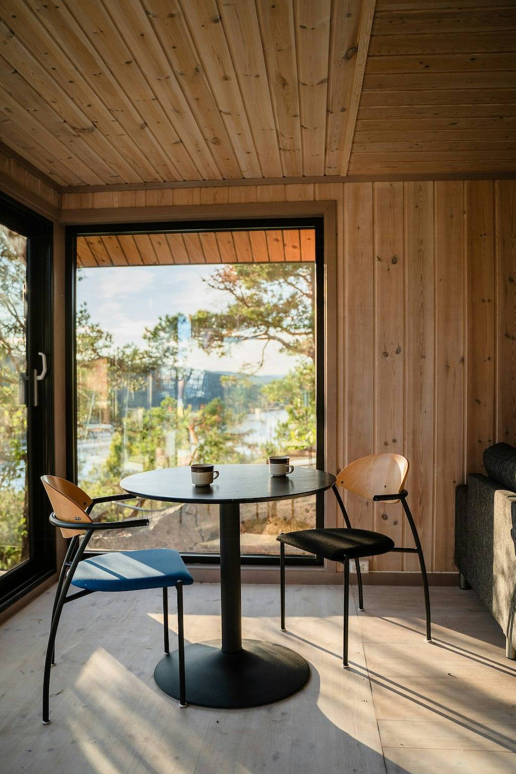 Bo i trädtopparna med vacker utsikt över fjorden in Frogn