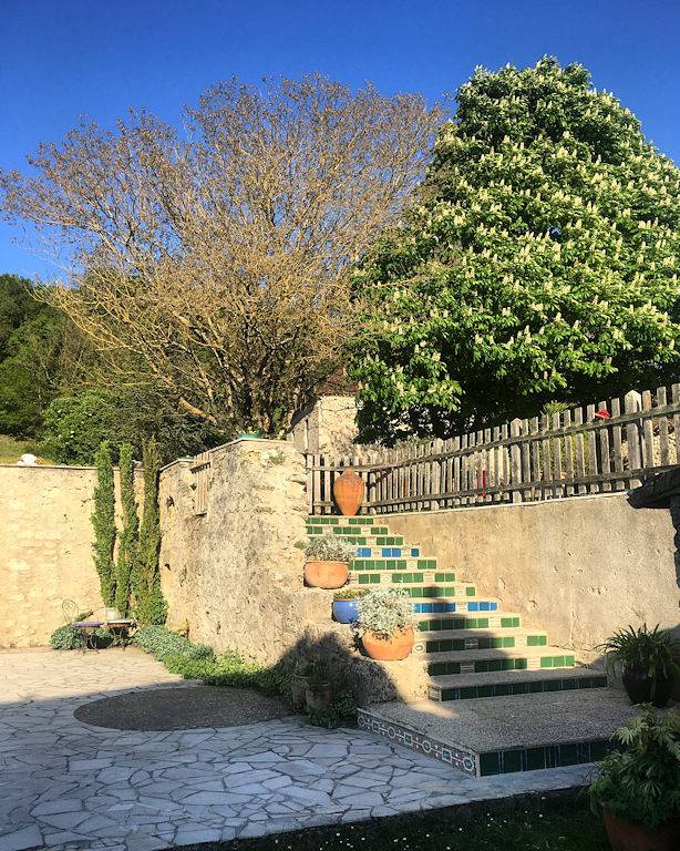 Gîte pour 8 personnes, avec vue sur le lac et piscine ainsi que balcon et jardin dans le Lot-et-Garonne - 4