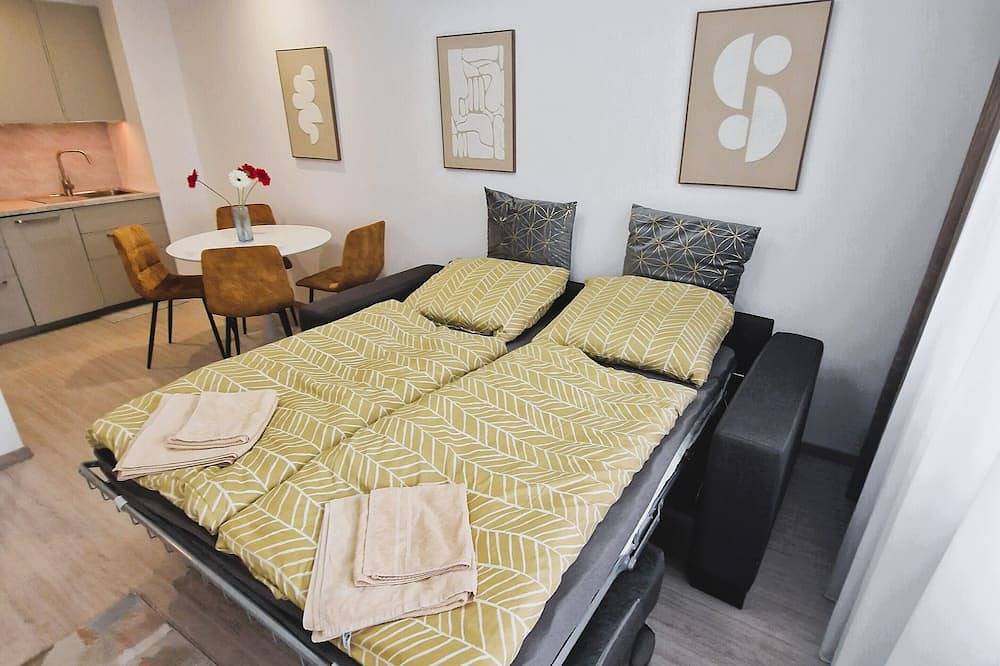 Ganze Wohnung, Charming 1-bedroom apartment with underground parking, Wifi,  in lovely Ružinov in Bratislava, Bratislava und Umgebung