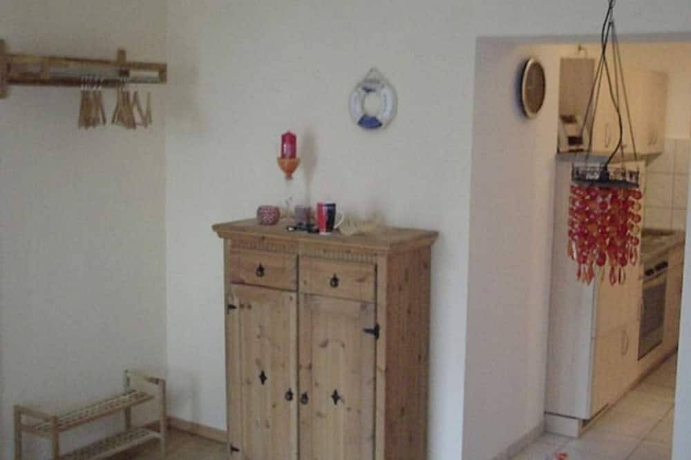 Apartamento entero, Holiday Room I - Habitación de vacaciones Zur Quelle in Stralsund, Alrededores de Stralsund