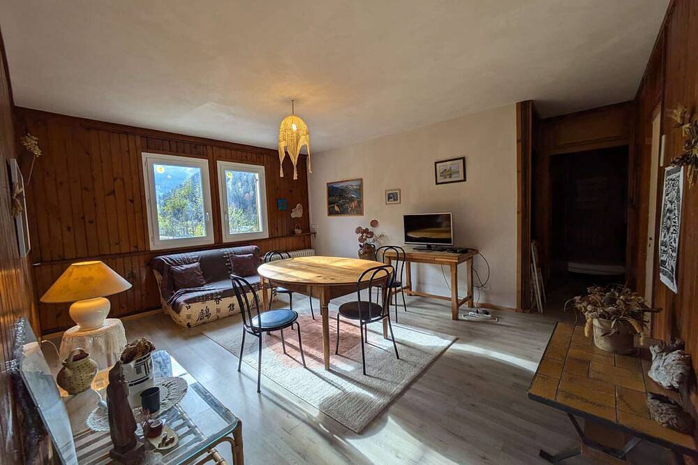 2-bedroom apartment, 5 guests, village center with parking in Arêches, Beaufort (Rhône-Alpes)