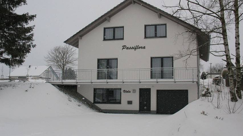Villa für 17 Personen, mit Seeblick und Garten sowie Terrasse im Sauerland