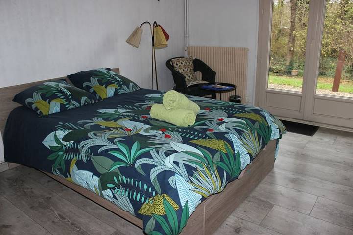 Chambre d’hôte pour 2 personnes, avec jardin et jacuzzi à Lindry