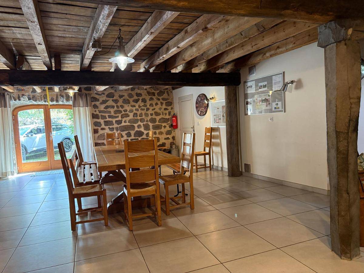 Gîte L'Estaou, 3 épis, 15 pers, 18 couchages - Ancienne ferme rénovée - Label Ecogîte in Arlempdes, Haute-Loire