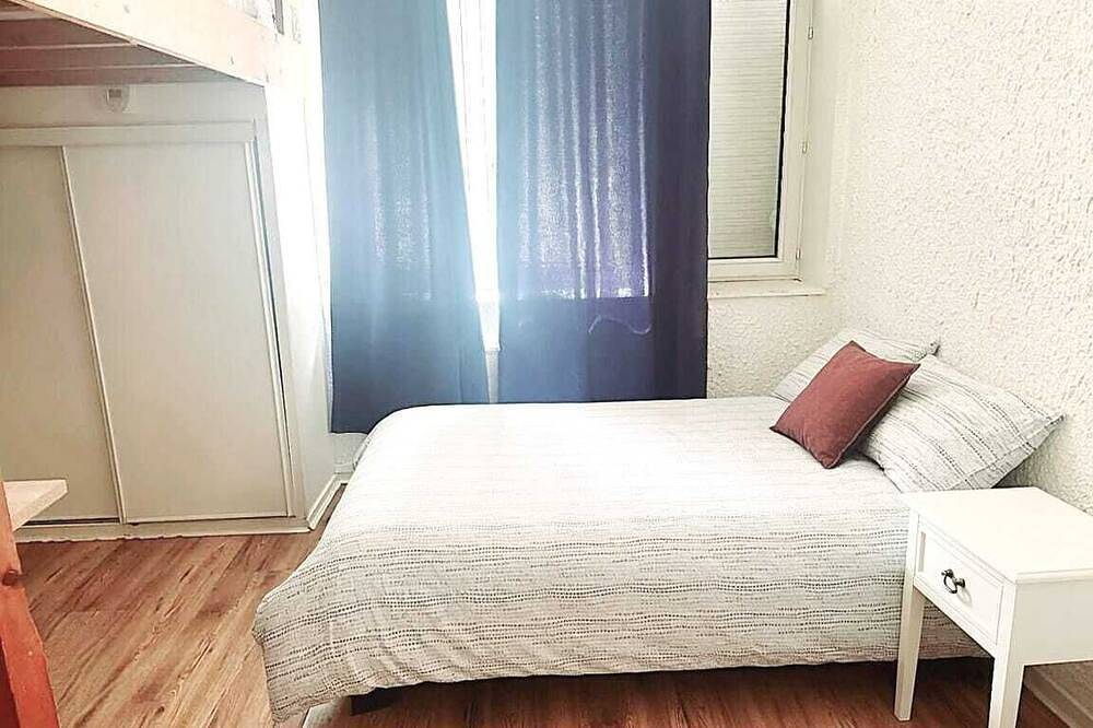 Appartement entier, Le Français, studio au calme proche de la gare in Besançon, Doubs