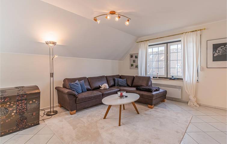 Ganze Ferienwohnung, Gemütliches Strandapartment mit Parkplatz und Internet in Friedrichskoog-Spitze, Friedrichskoog