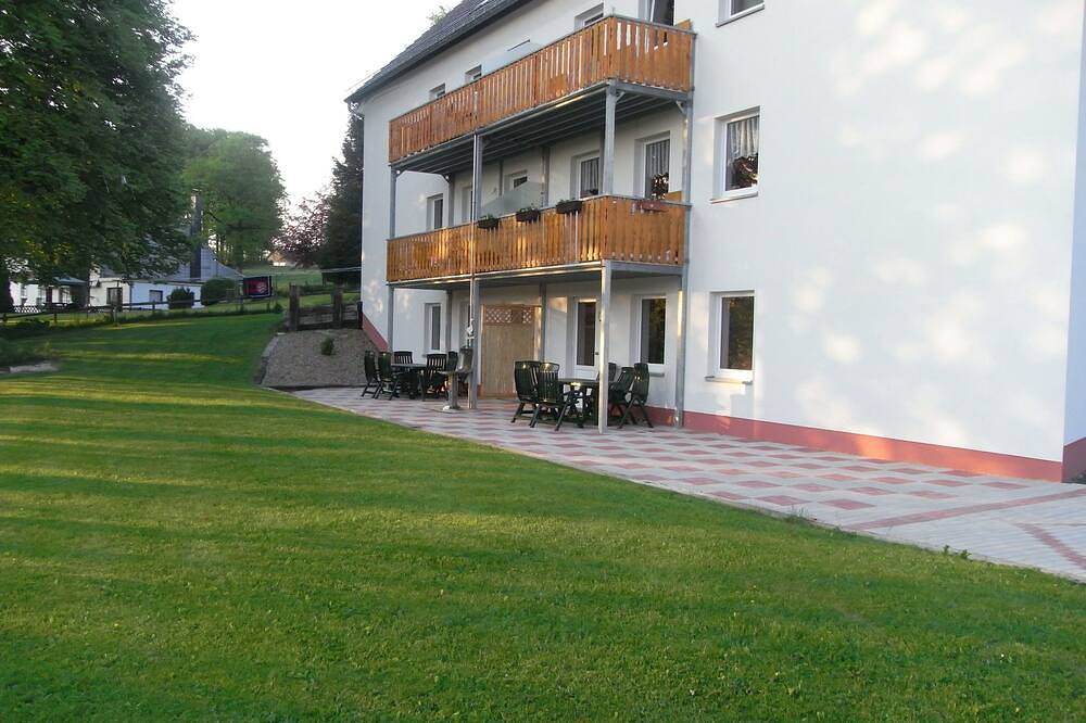 Woning in Burg Reuland met sauna en terras in Burg-Reuland, Luik en omgeving