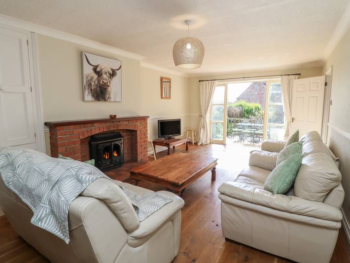 Log cabin for 6 people, with garden, with pets in Sherwood Forest