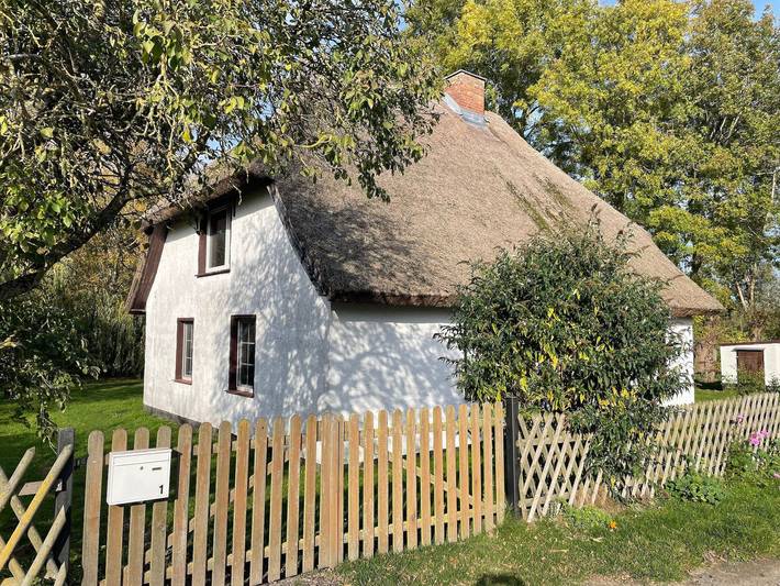 Ferienwohnung für 5 Personen, mit Garten und Terrasse, mit Haustier in Ummanz