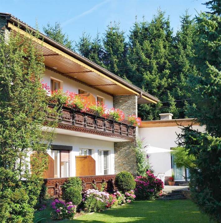 BnB für 2 Personen, mit Balkon und Terrasse sowie Garten in Pörtschach am Wörthersee