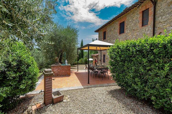 Ferienhaus für 10 Personen, mit Terrasse und Pool sowie Garten
