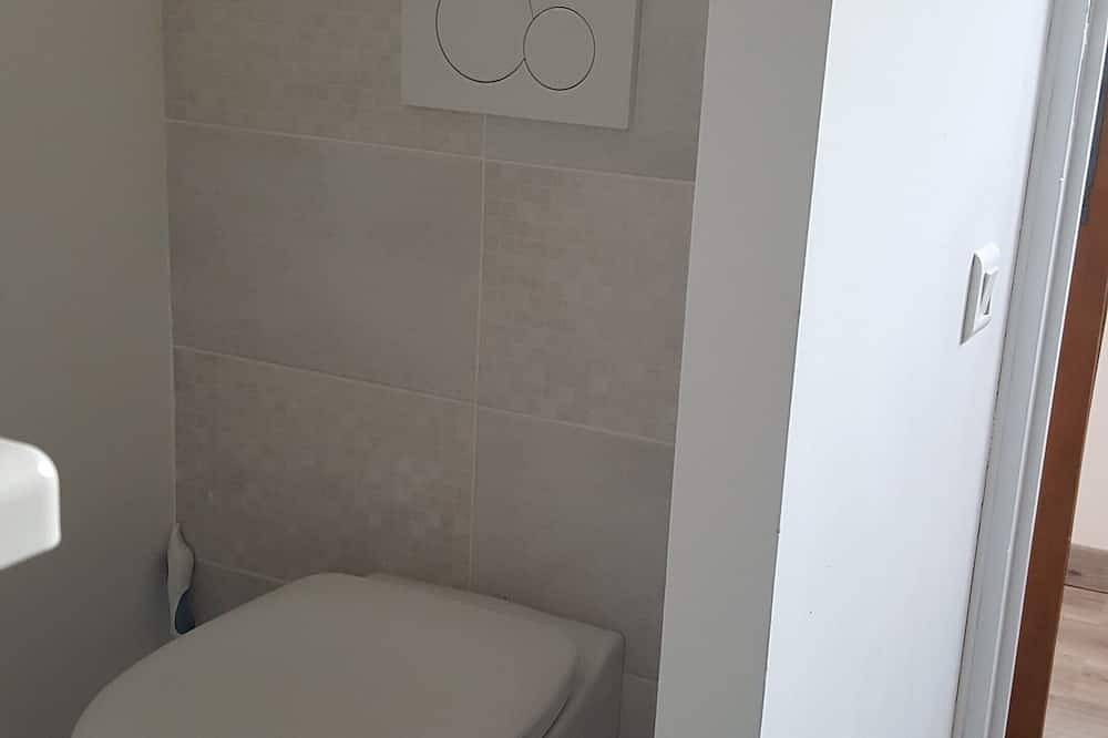 Appartement entier, Studio au calme près d'Aubagne in La Penne-sur-Huveaune, Région de Marseille