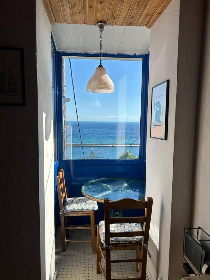 Apartamento para 3 personas, con balcón y vistas, Se admiten mascotas en Lesbos