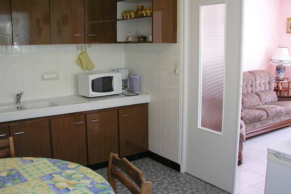 Entire apartment, Very Quiet Apartment Lanester in Lanester, Côte des Mégalithes