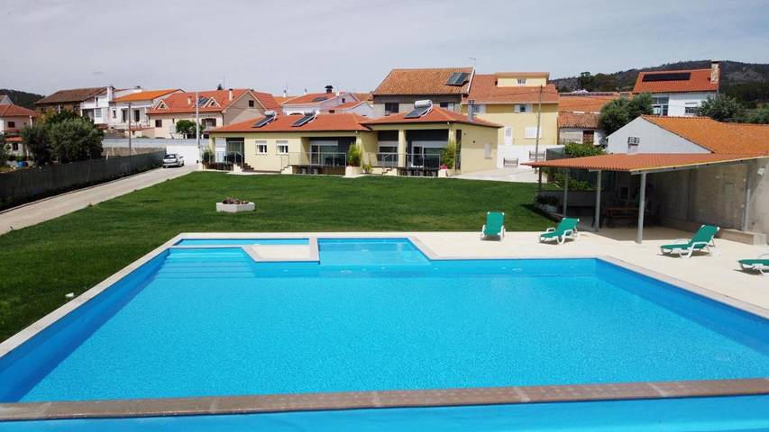 Pousada para 4 pessoas, com Varanda e Terraço e ainda Jardim and Piscina em Covilhã