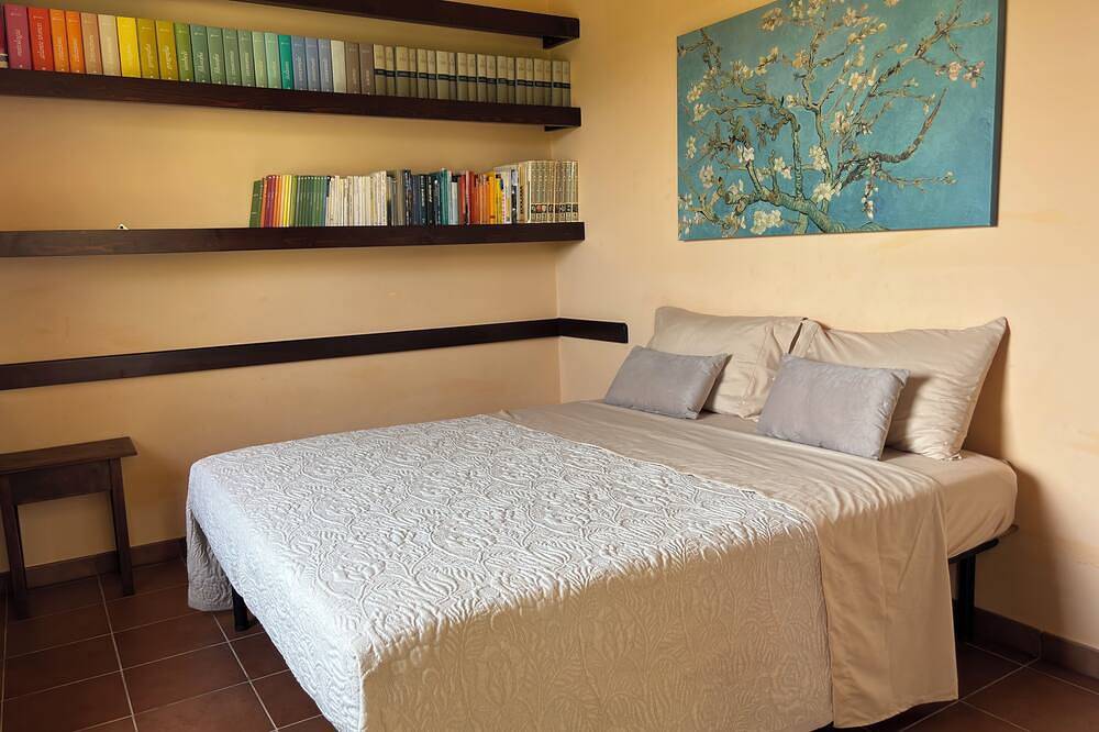 Villa Lucia with infinity pool and garden in an oasis of peace (Wi-Fi) in Fontane Bianche, Cassibile