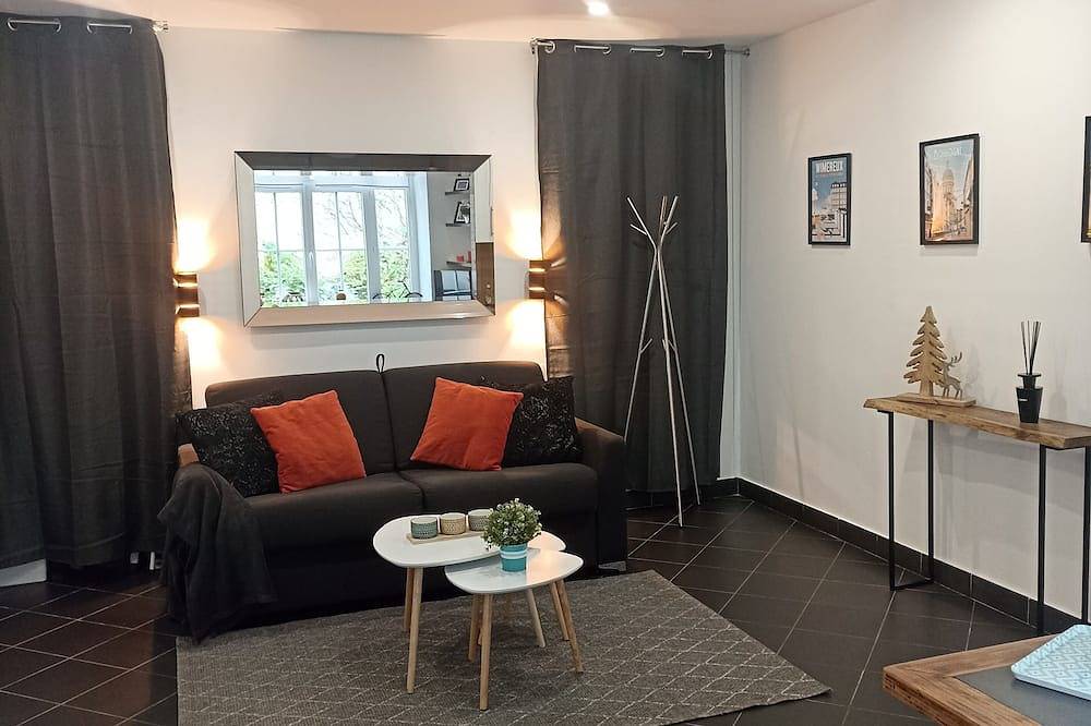 Appartement entier, Studio vieille ville en résidence terrasse dans les remparts à proximité château in Boulogne-sur-Mer, Région de Boulogne-sur-Mer