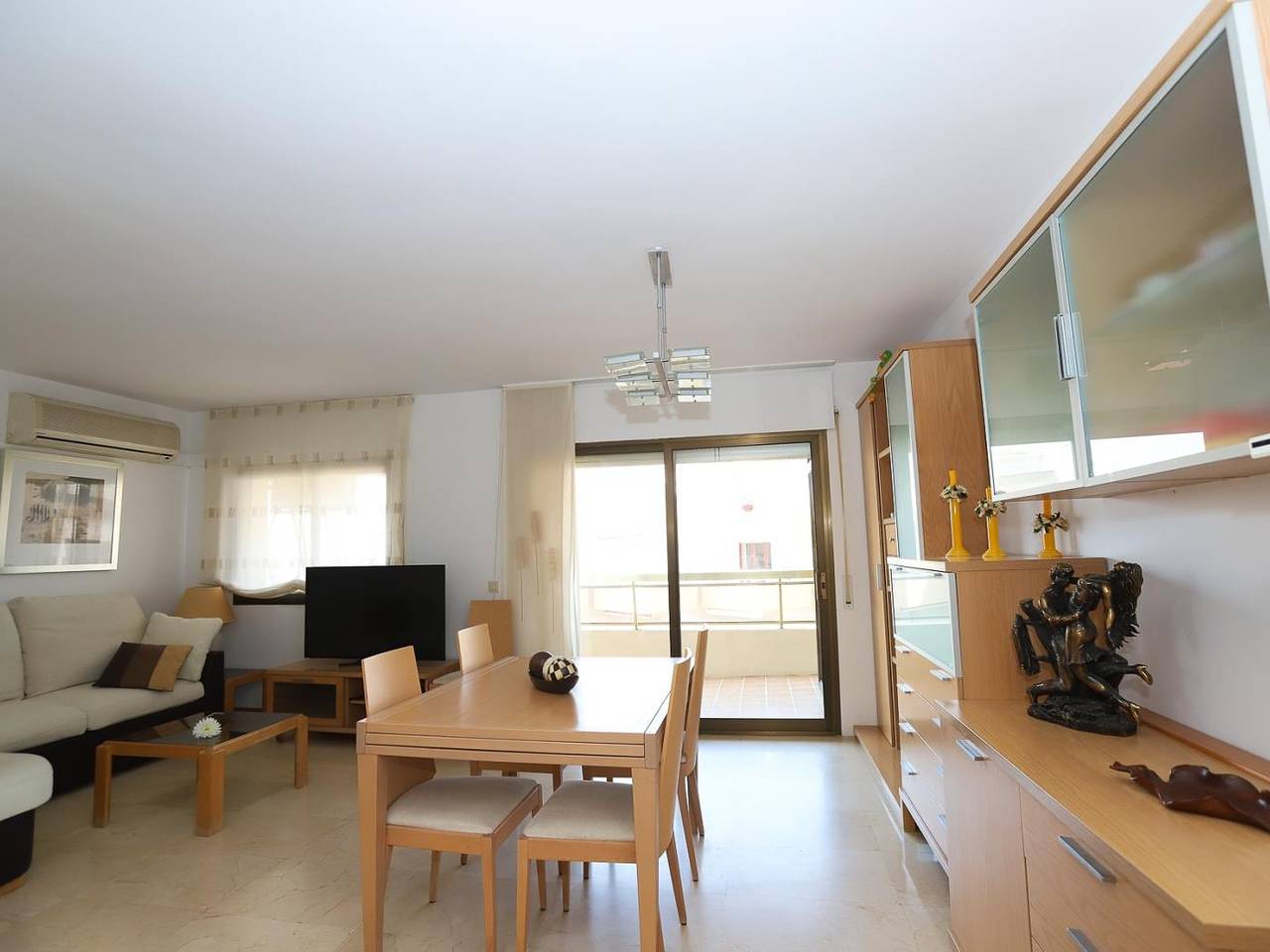 Appartamento intero, Appartamento vacanze per 4 persone con piscina in Salou, Costa Daurada