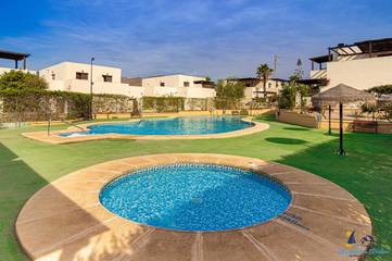 Casa rural para 6 personas, con jardín además de vistas y piscina en San José (Almería)