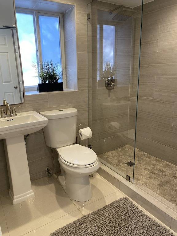 Ganze Wohnung, Monat zu Monat Luxus-Vermietung - 3 Minuten zu Fuß zum Strand in Pompano Beach, Broward County