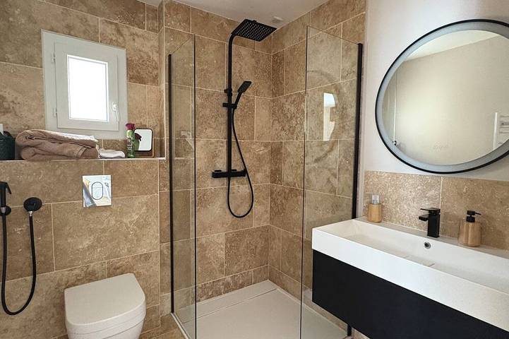 Gîte pour 2 personnes, avec Jacuzzi à Lussac - 3