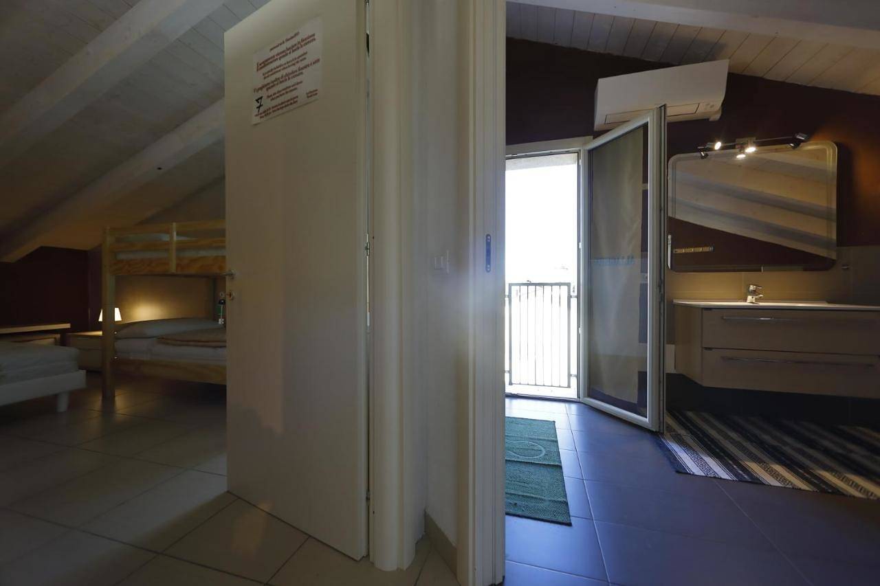 Nuovo Laghetto Del Frassino in Peschiera del Garda, Gardasee-Berge
