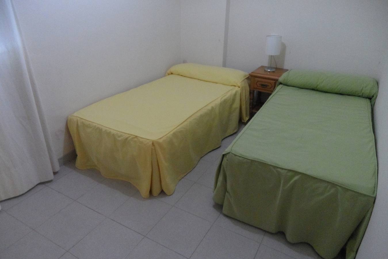 Apartamento entero, Voramar esc.E 2º pta.3 Solo Familias in Playa Xeraco, Jaraco