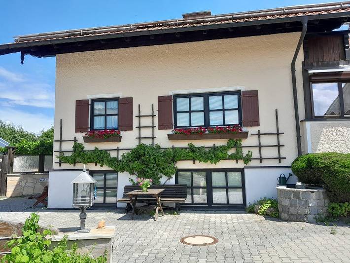 Ganze Ferienwohnung, Ferienhaus Resch - 3 Ferienwohnung Zirbenstüberl in Laufen, Rupertiwinkel