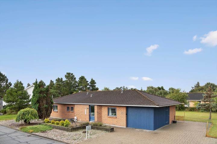 Ferienhaus für 8 Personen, mit Terrasse und Garten