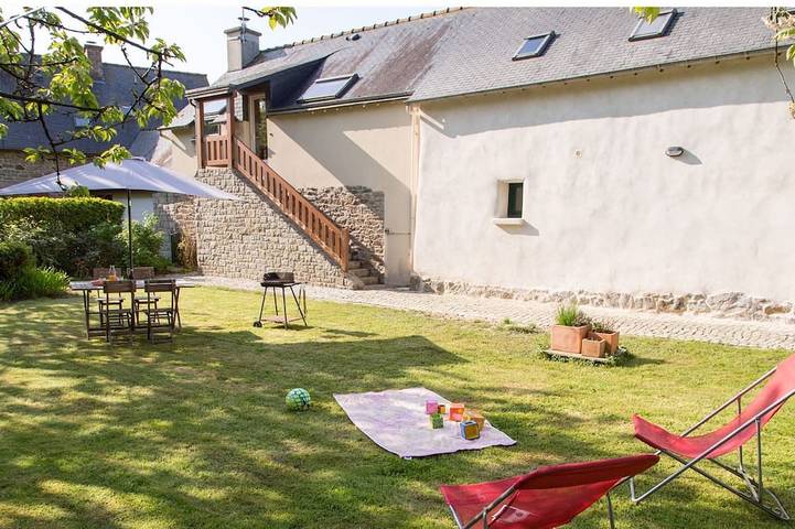 Gîte pour 4 personnes, avec Jardin à Plédéliac