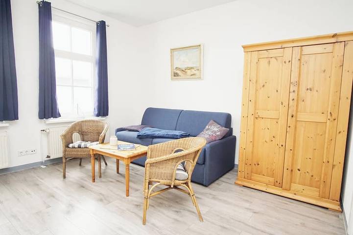 Ganze Wohnung, Im Zentrum gelegenes 1-Raum-Apartment - Haus Rugier Fewo 02 in Göhren, Rügen