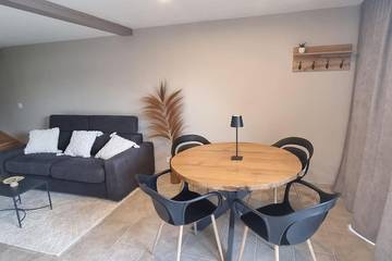 Gîte pour 5 personnes, avec vue et jardin à Les Montils